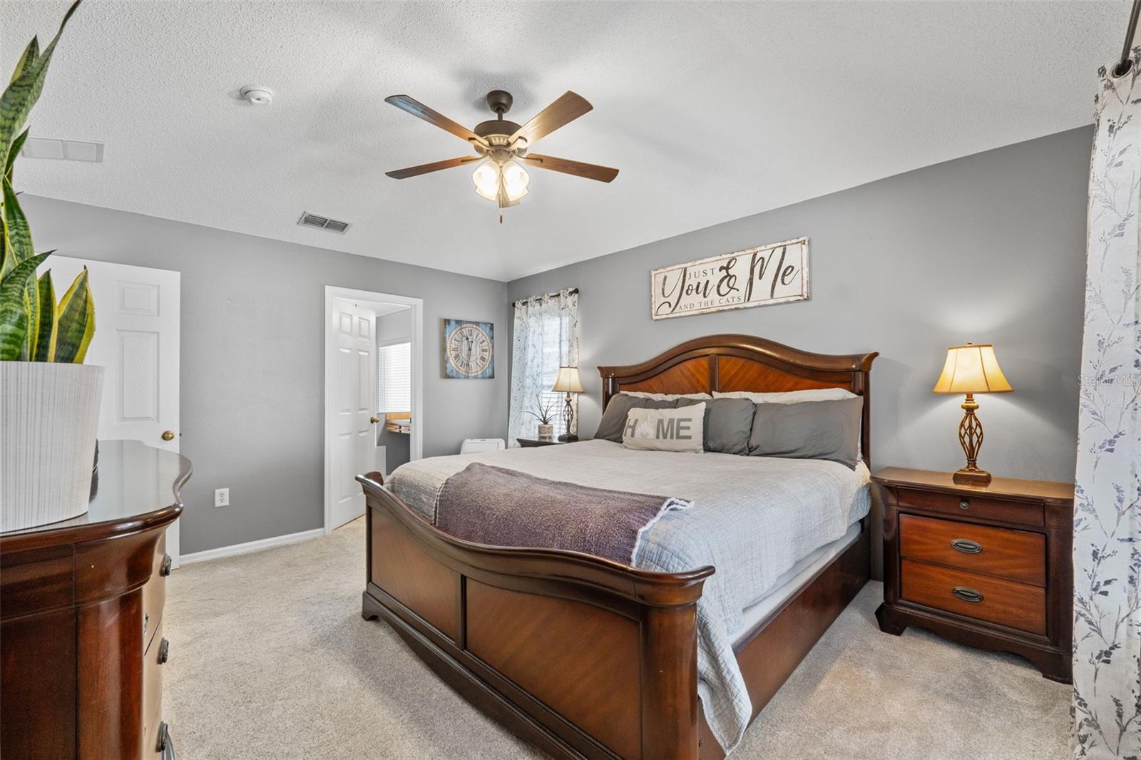 Image 18 of 40 For 1357 Rebecca Drive