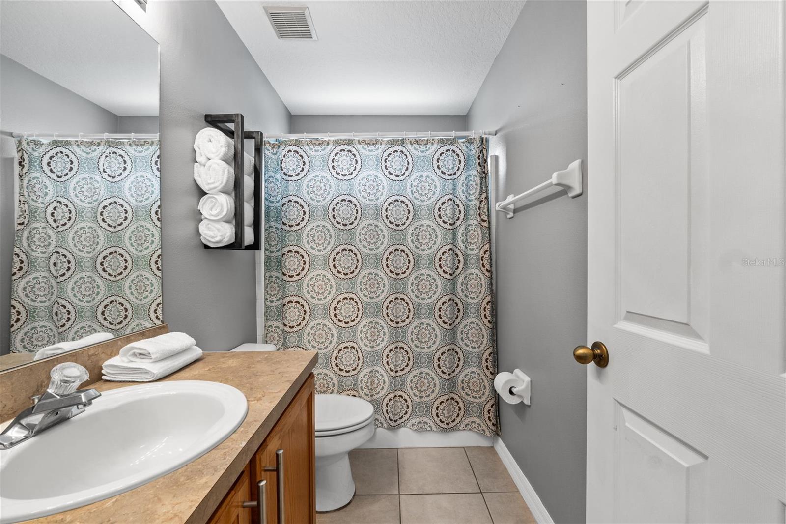 Image 26 of 40 For 1357 Rebecca Drive