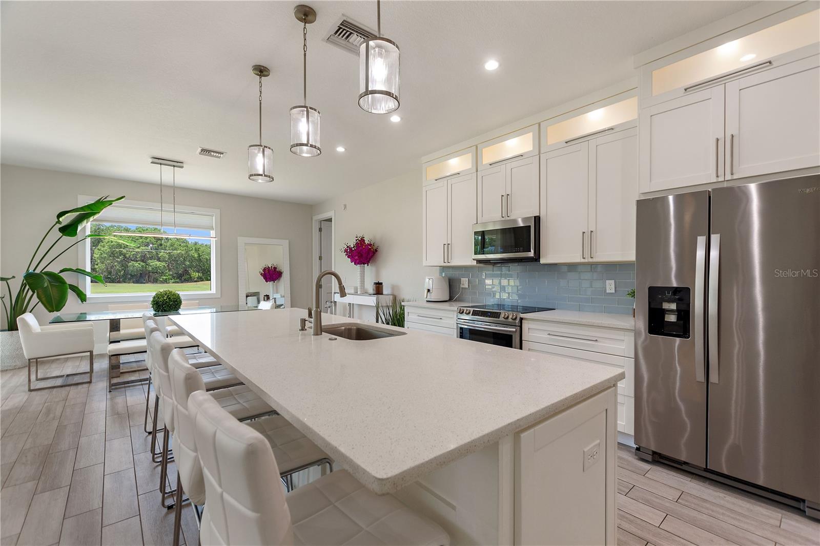 Image 10 of 37 For 7055 Strafford Oaks Drive