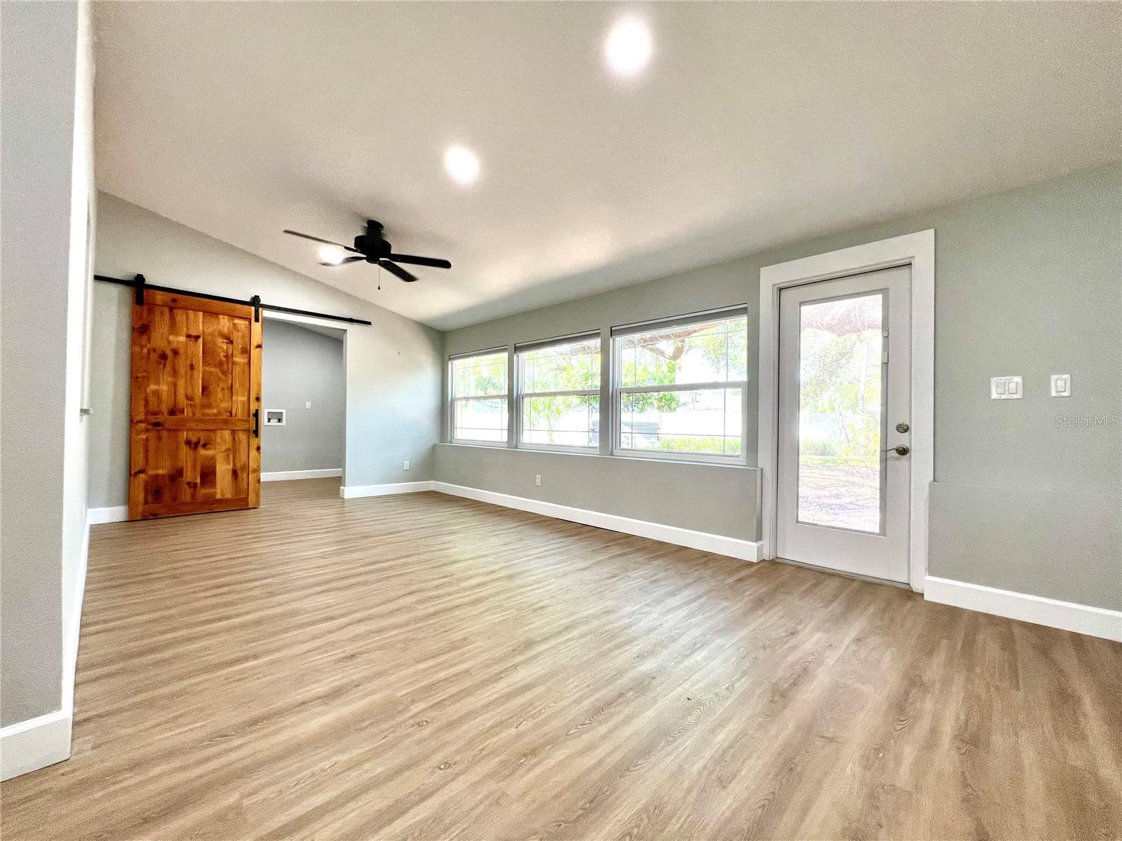 Image 19 of 25 For 4201 Renellie Drive