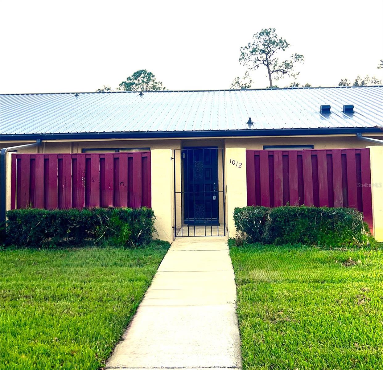 Listing Details for 1012 Medinah Drive, WINTER HAVEN, FL 33884