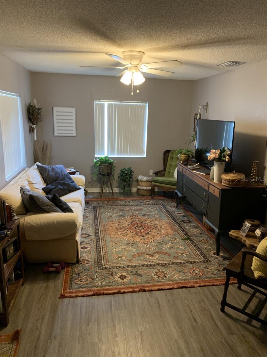 Image 5 of 10 For 2065 Isle Royale Court Se 245