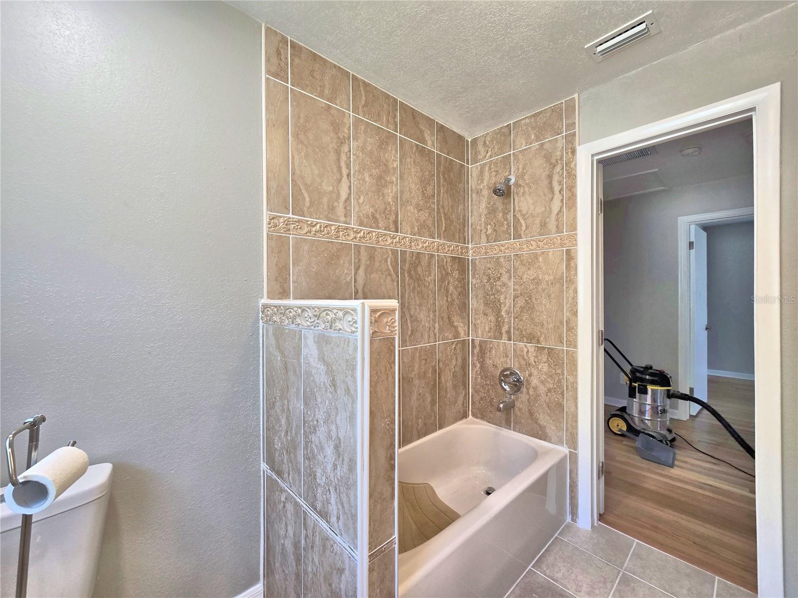 Image 40 of 60 For 1919 19th Street Nw