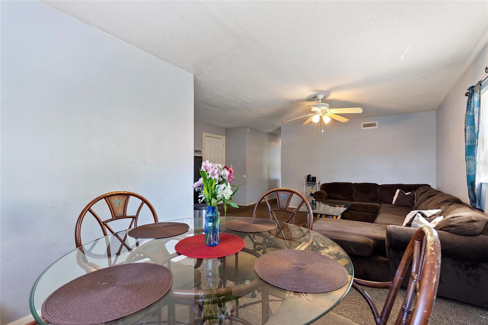 Image 14 of 39 For 825 Augusta Street