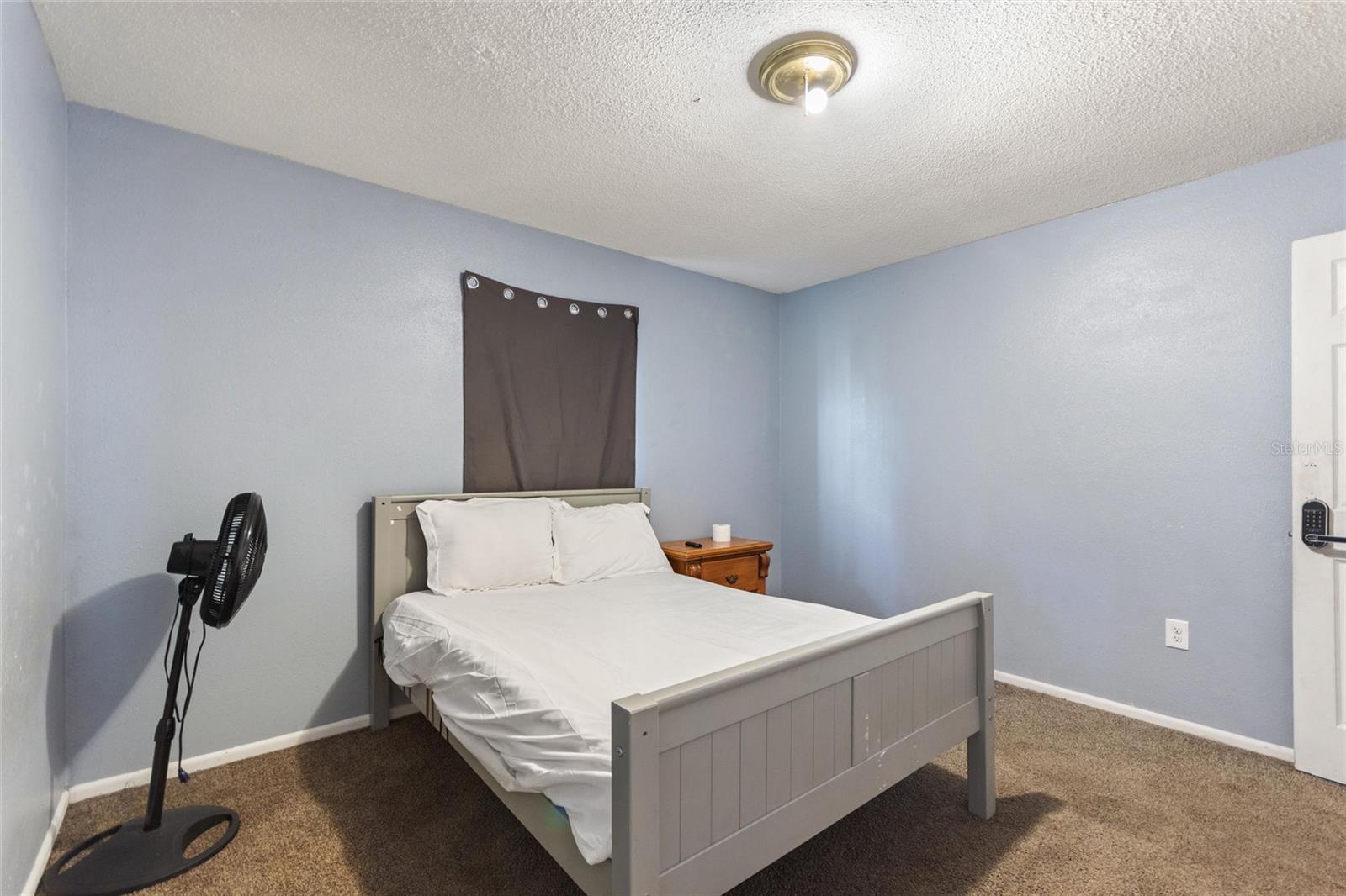 Image 18 of 39 For 825 Augusta Street