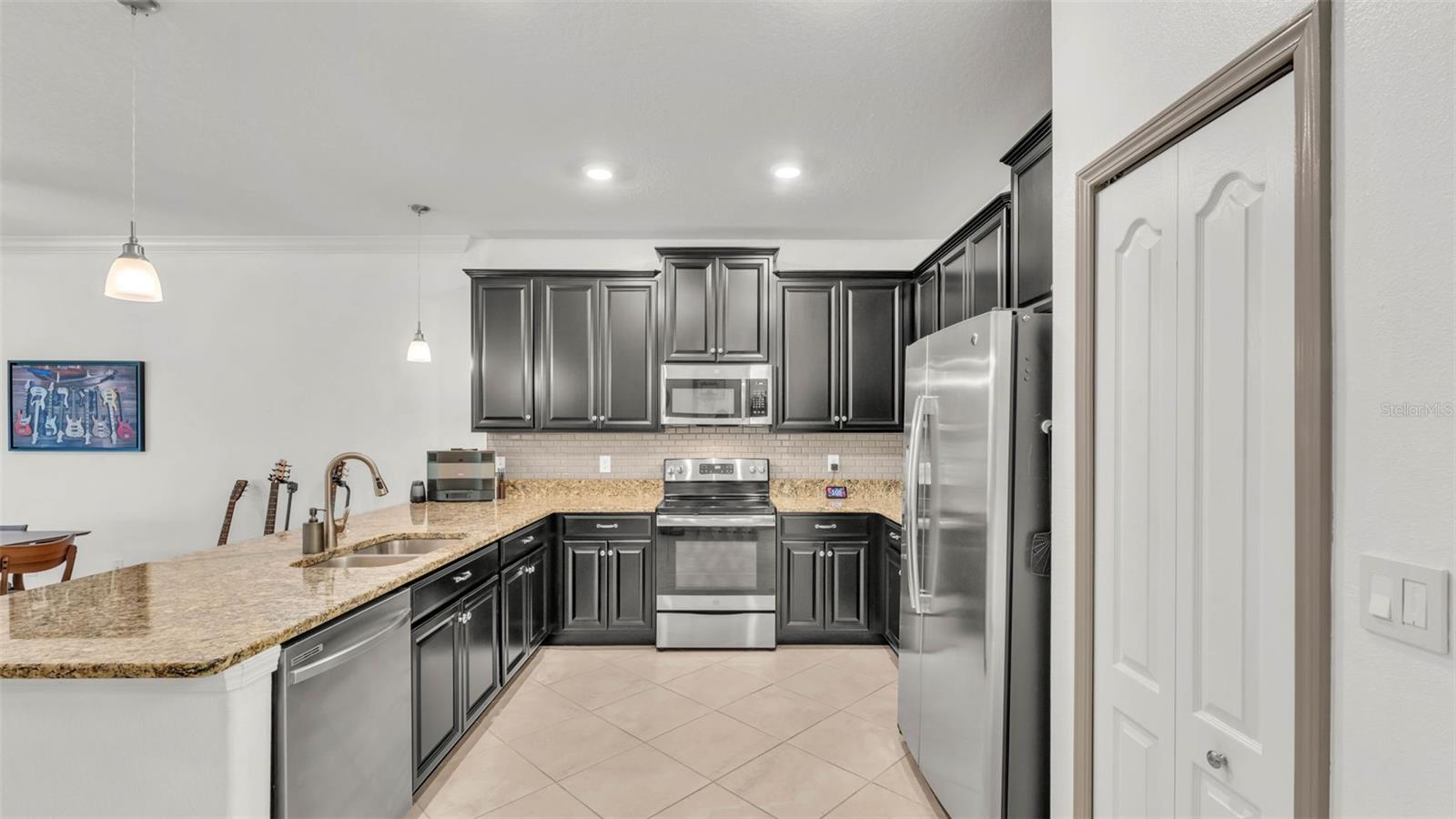 Image 10 of 39 For 6343 Torrington Circle