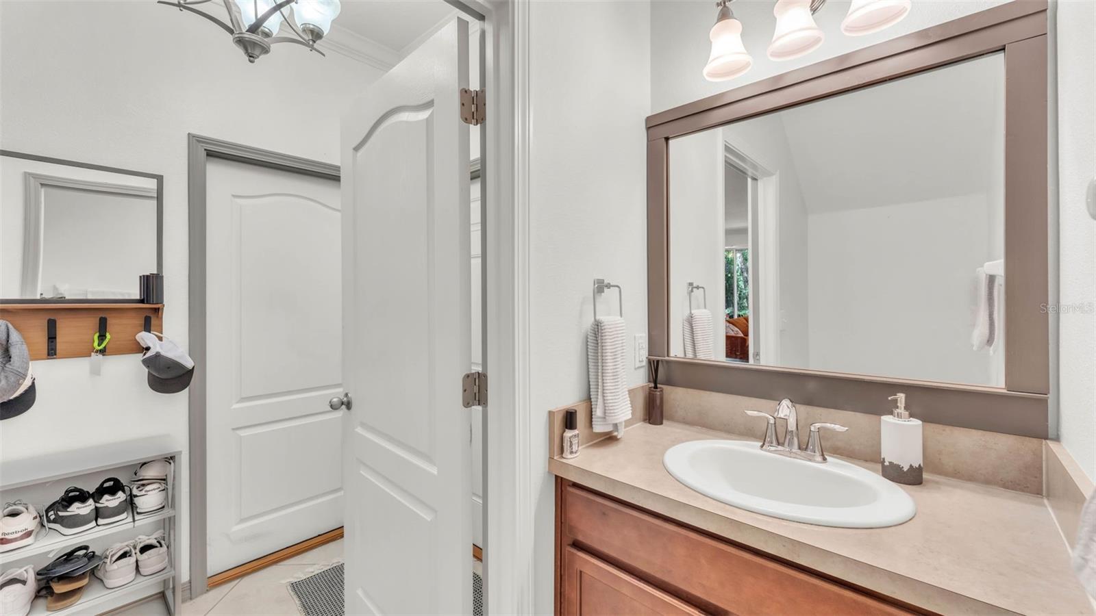 Image 6 of 39 For 6343 Torrington Circle