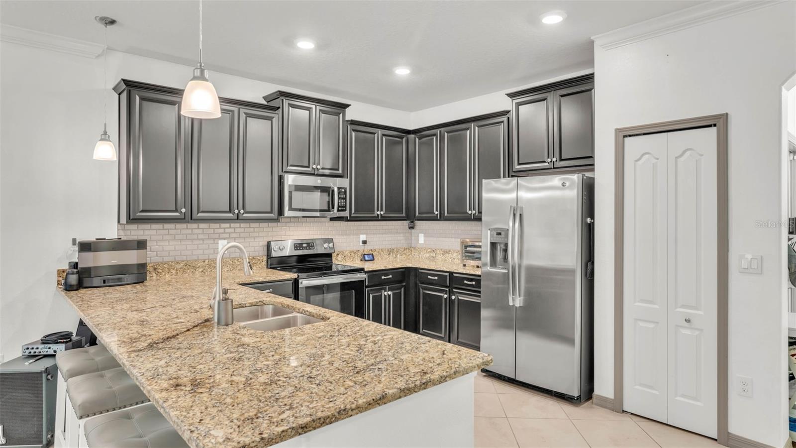 Image 9 of 39 For 6343 Torrington Circle