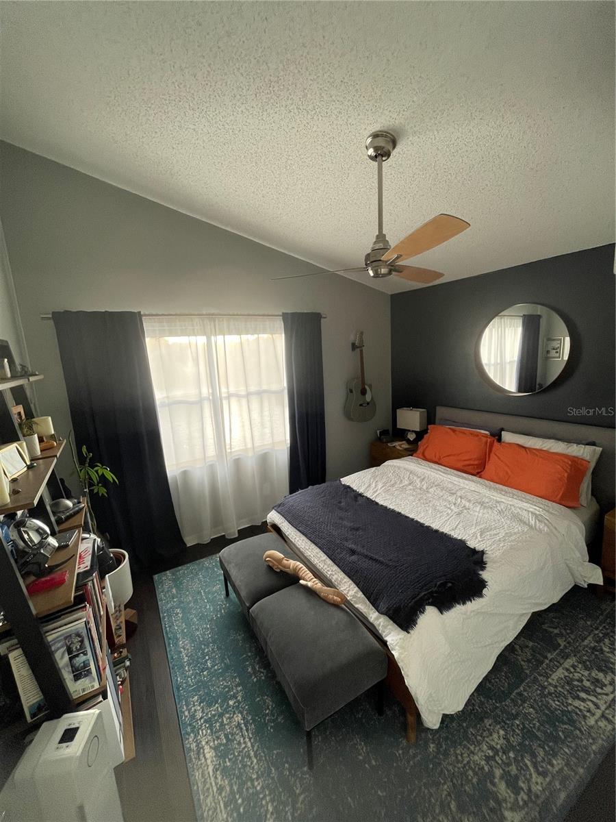 Image 15 of 26 For 2516 Woodgate Boulevard 205