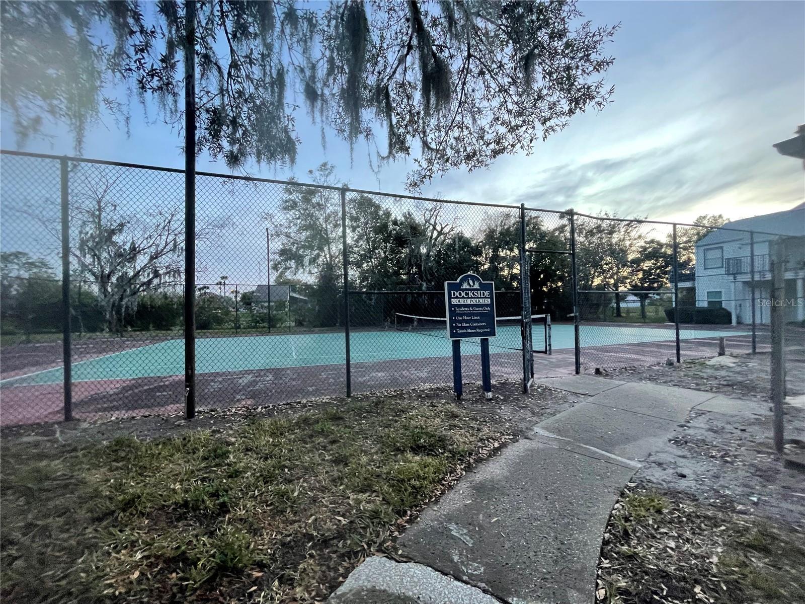 Image 6 of 26 For 2516 Woodgate Boulevard 205