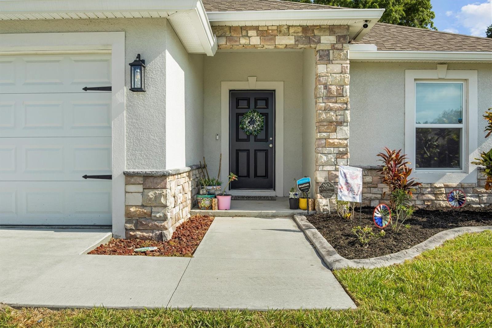 Image 2 of 28 For 1221 Alameda Drive S