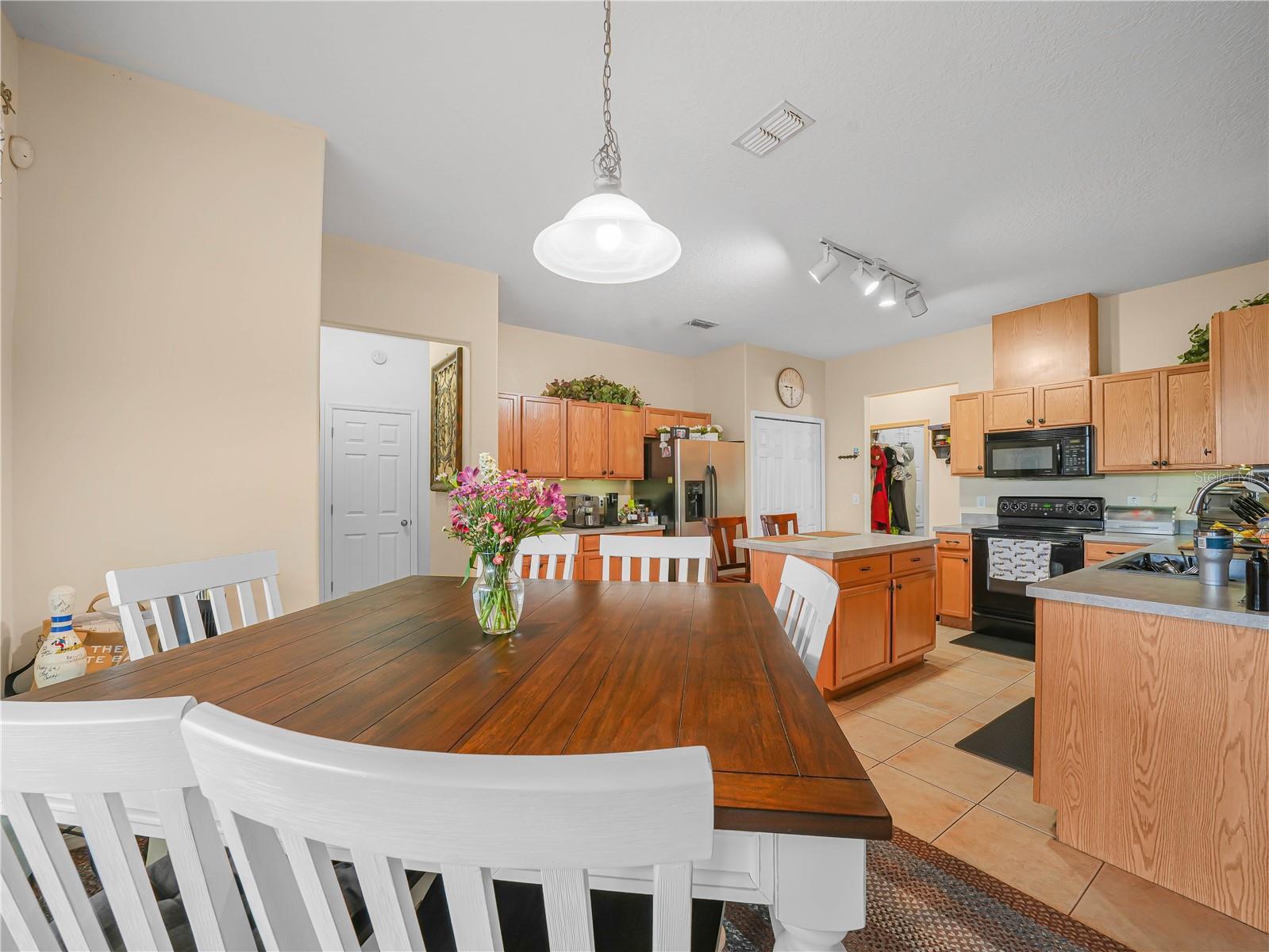 Image 21 of 44 For 147 Brookshire Drive