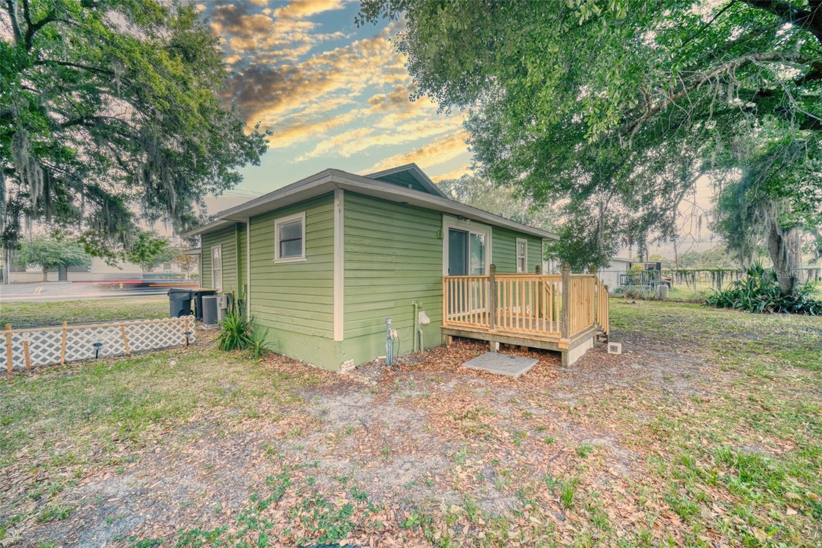 Image 11 of 23 For 230 Denton Avenue