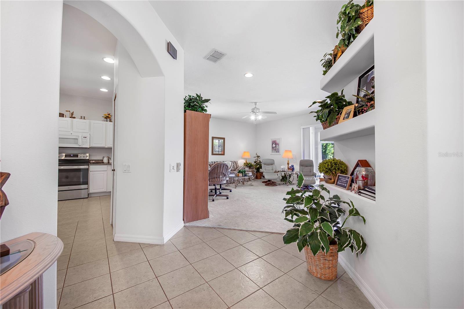 Image 19 of 63 For 3374 Waterlute Way