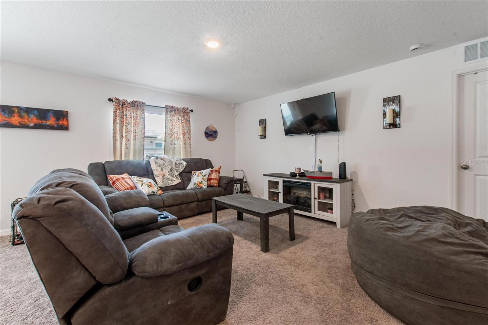 Image 3 of 28 For 500 Rio Grande Drive