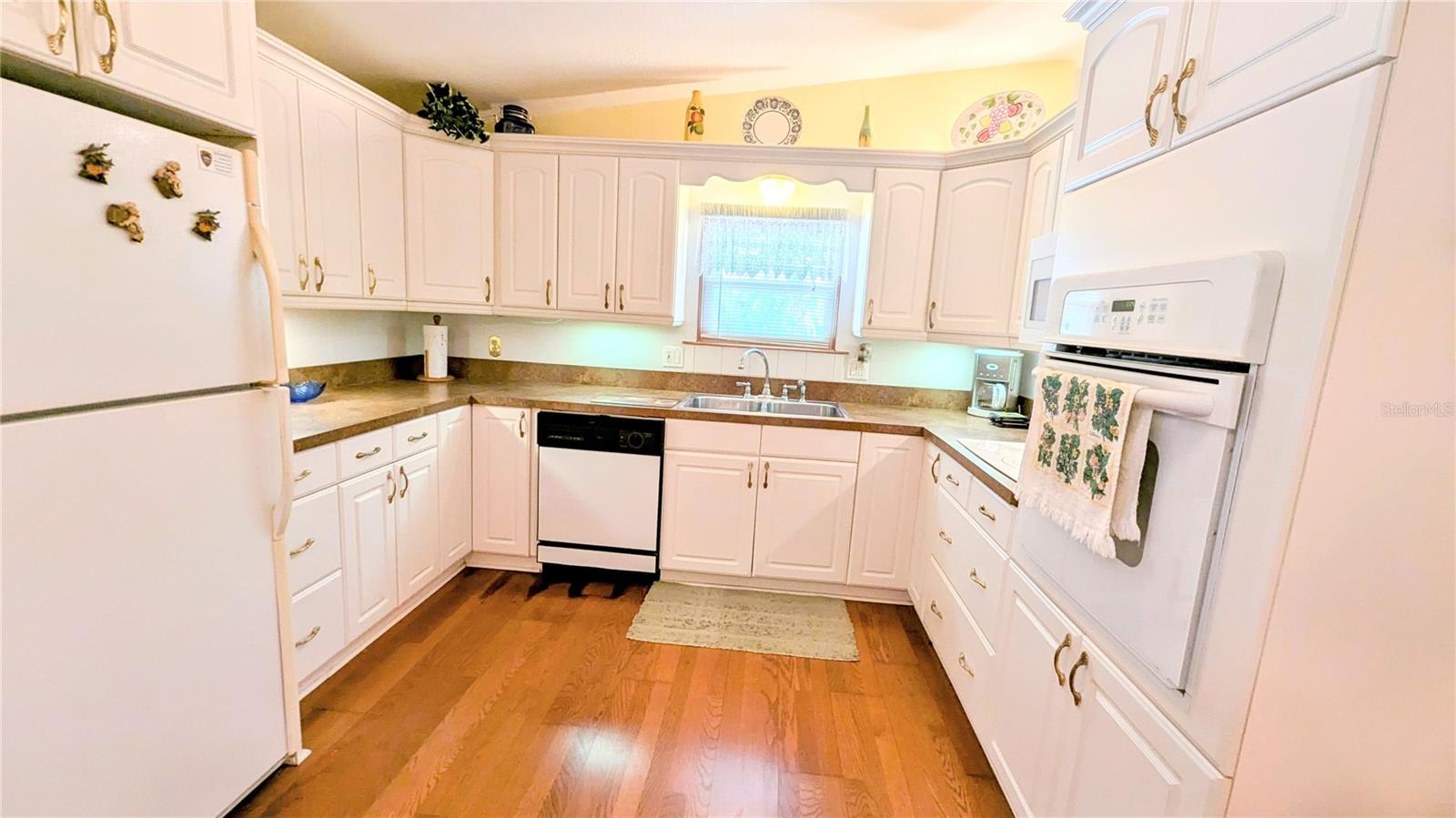 Image 10 of 31 For 6562 Chinaberry Drive Ne