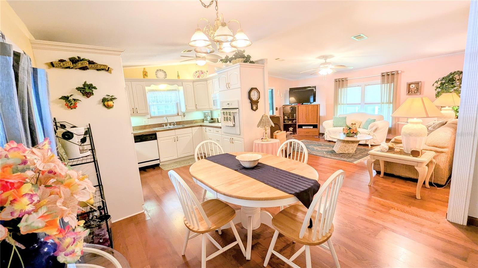 Image 14 of 31 For 6562 Chinaberry Drive Ne