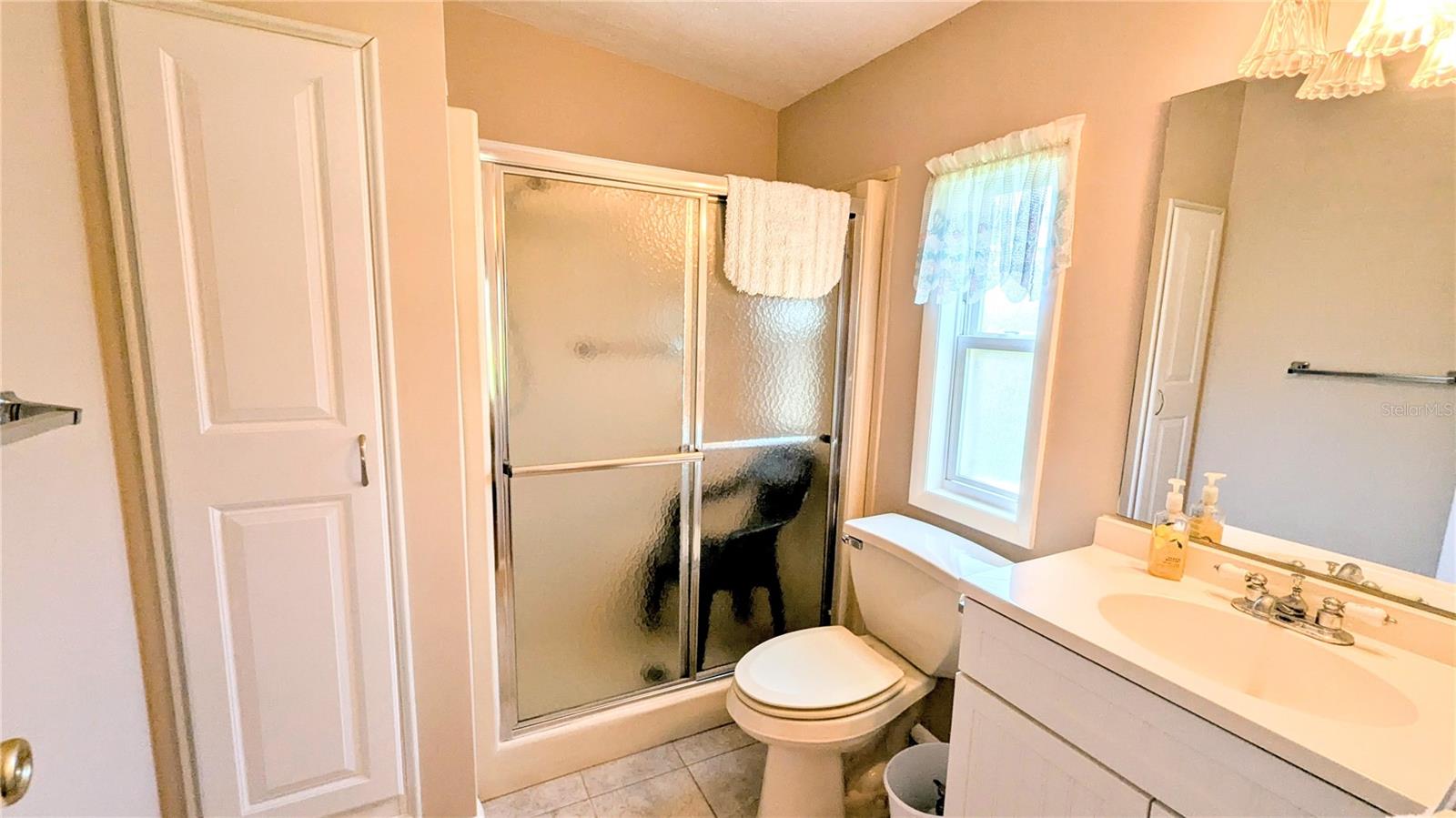 Image 18 of 31 For 6562 Chinaberry Drive Ne