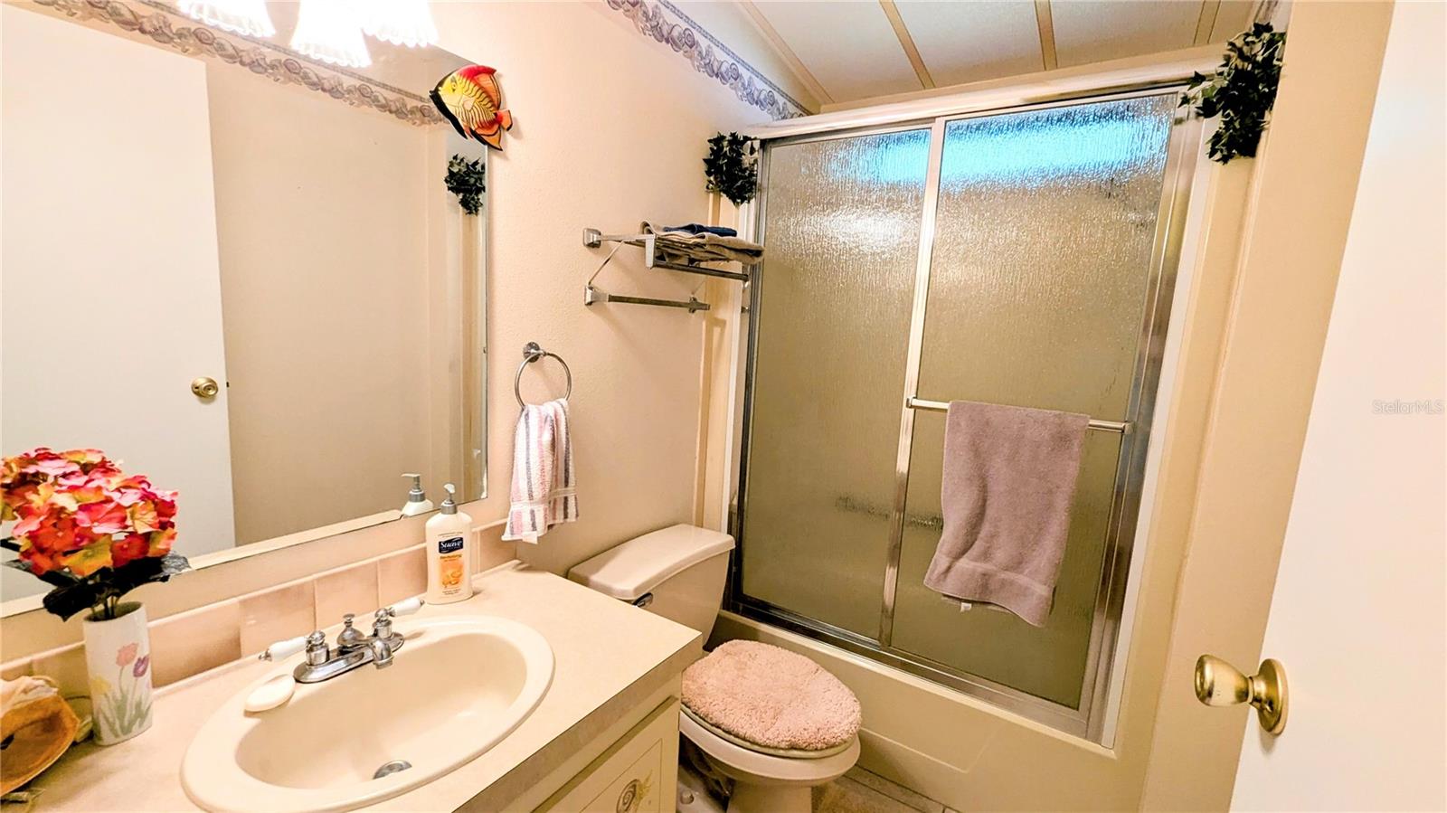 Image 21 of 31 For 6562 Chinaberry Drive Ne