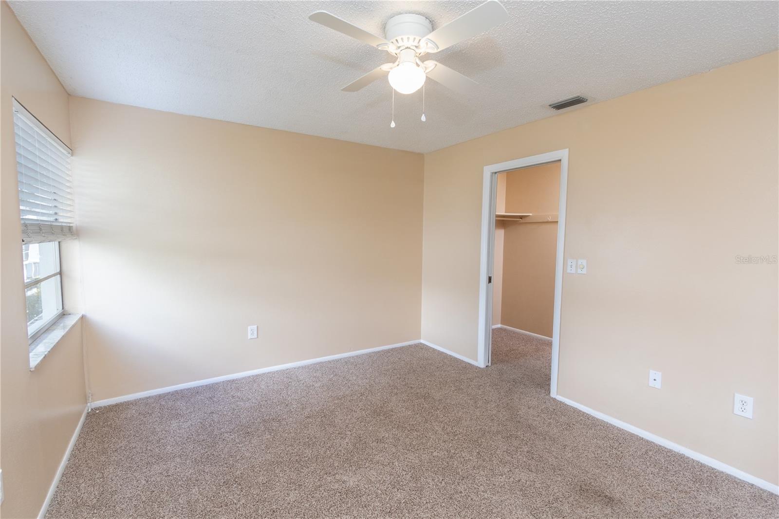 Image 13 of 31 For 1550 11th Street Ne E7