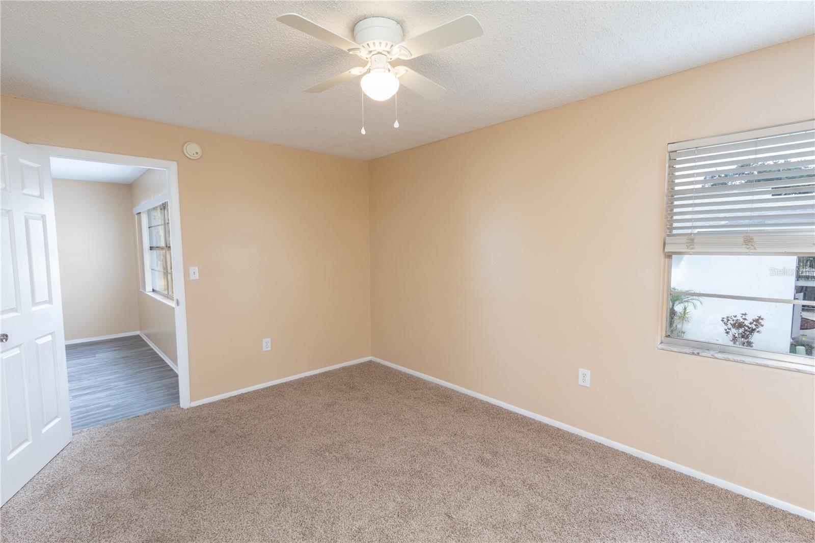 Image 15 of 31 For 1550 11th Street Ne E7