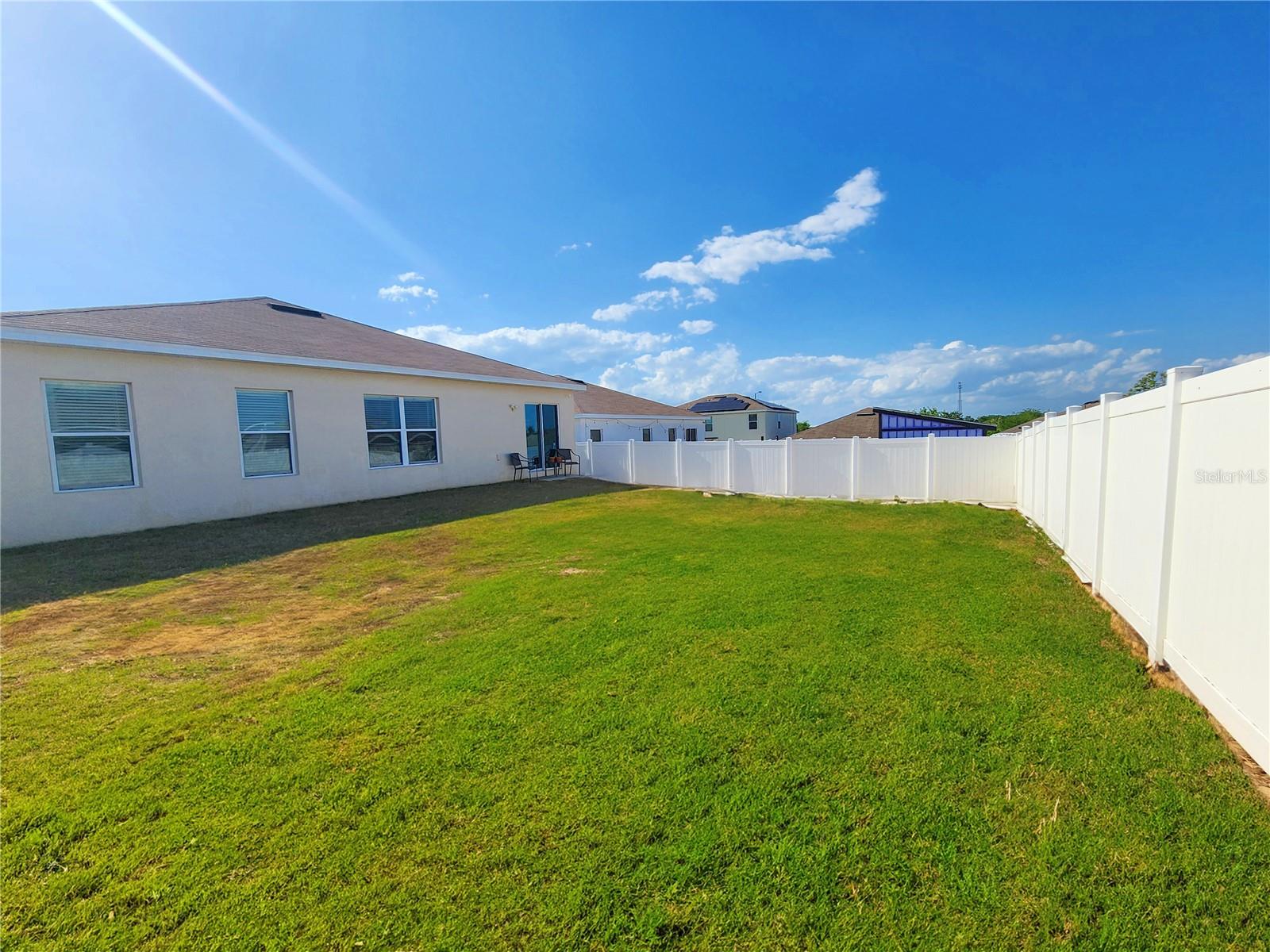 Image 33 of 41 For 213 Tanager Street