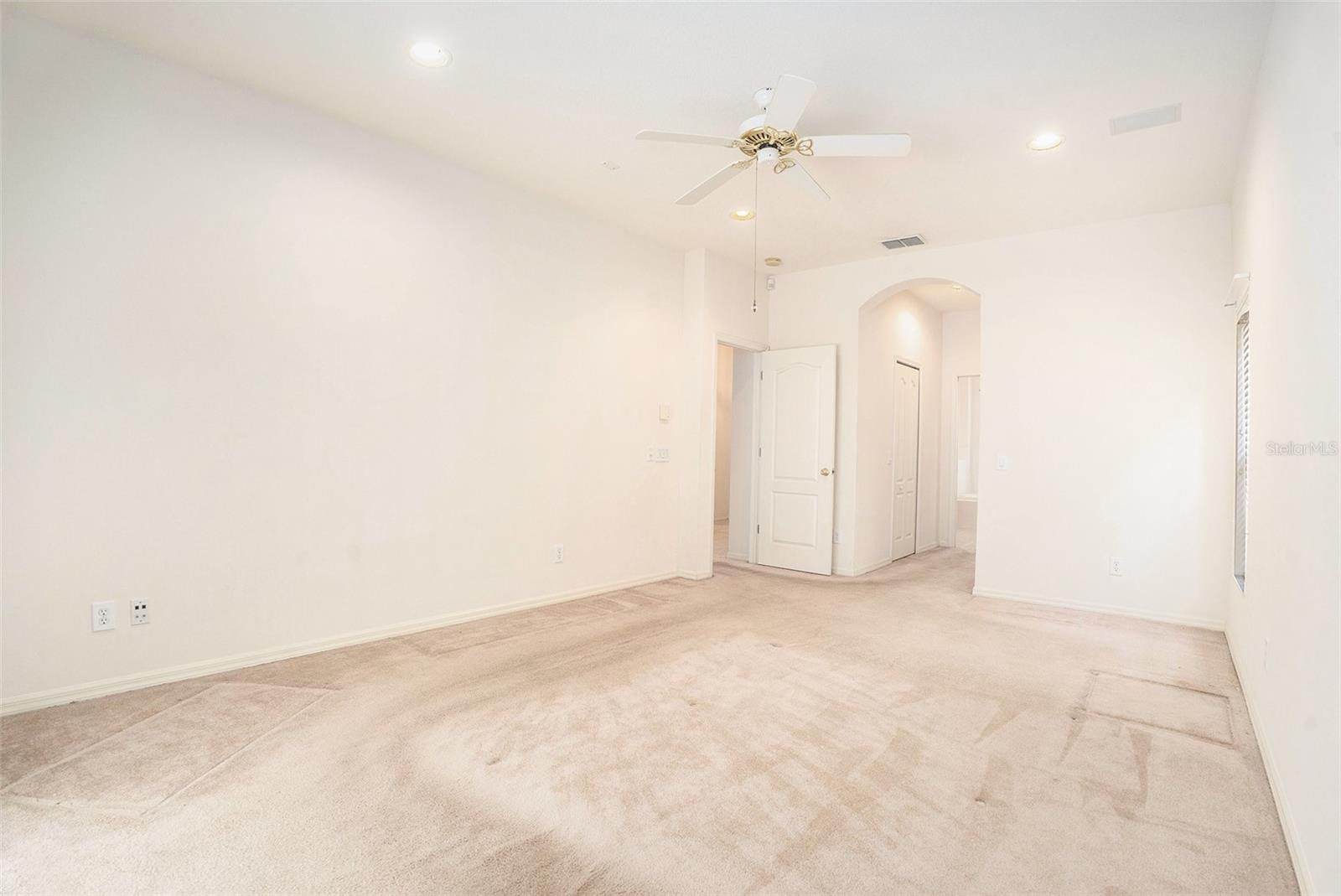 Image 13 of 27 For 11924 Northumberland Drive
