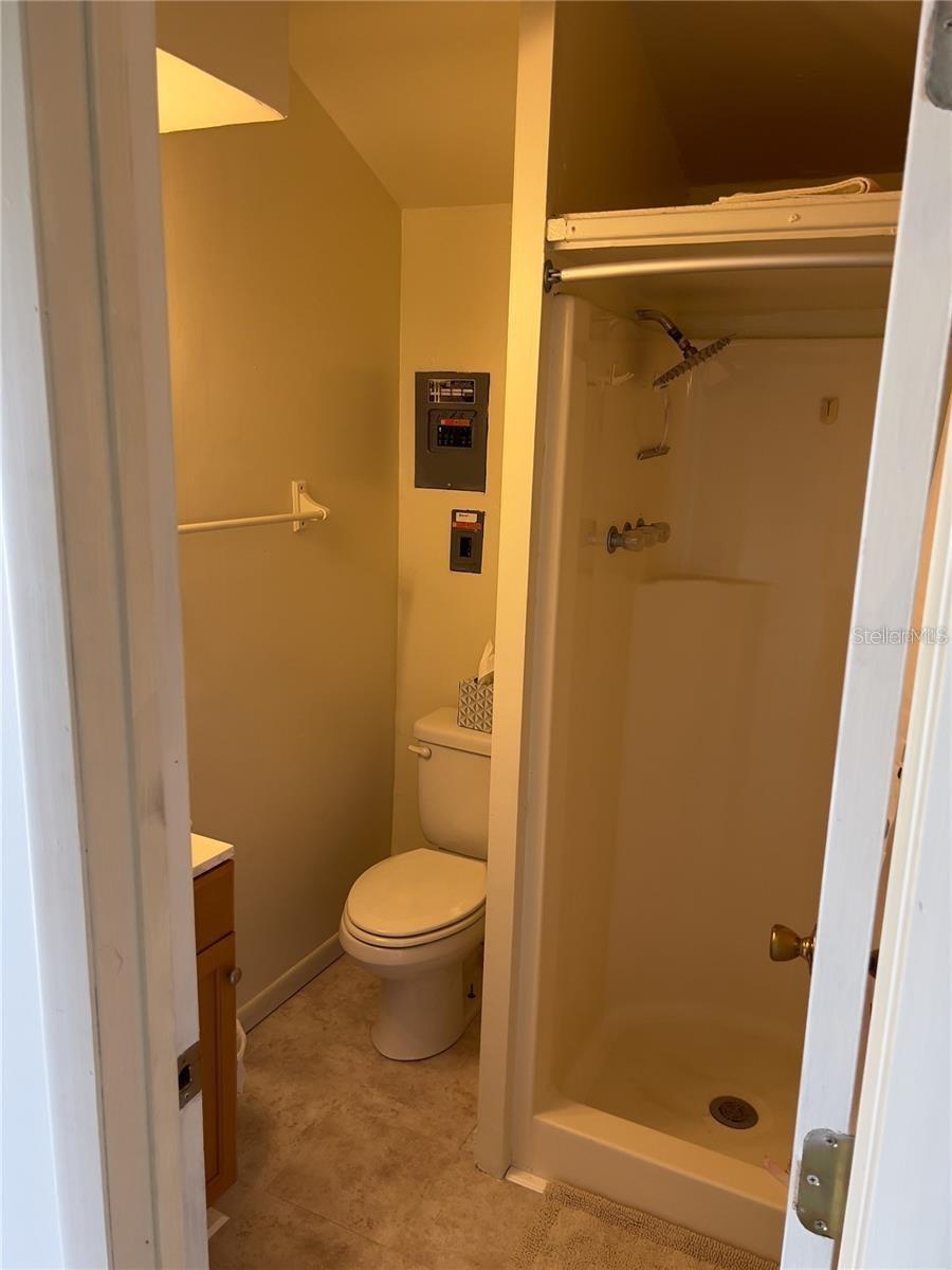 Image 16 of 20 For 5017 Northshore Drive
