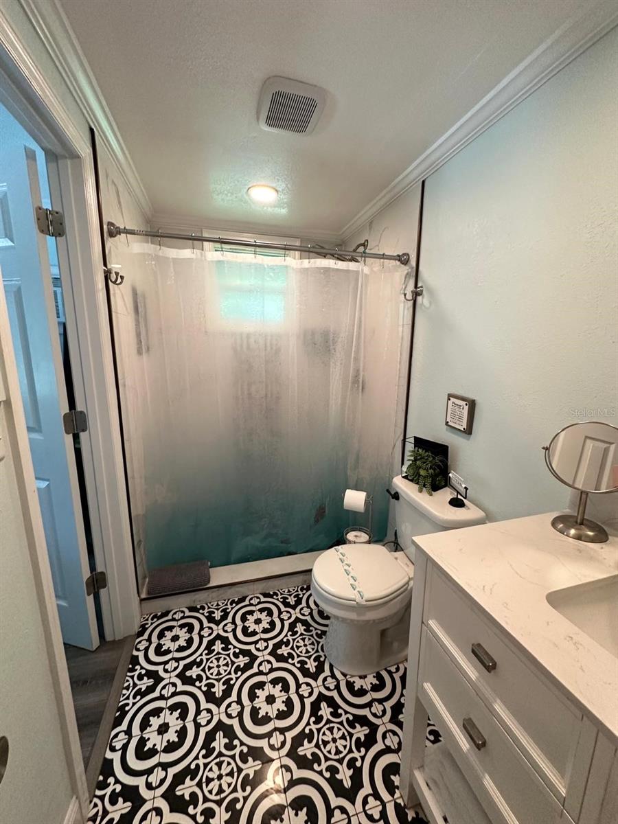 Image 11 of 65 For 2222 12th Street Nw
