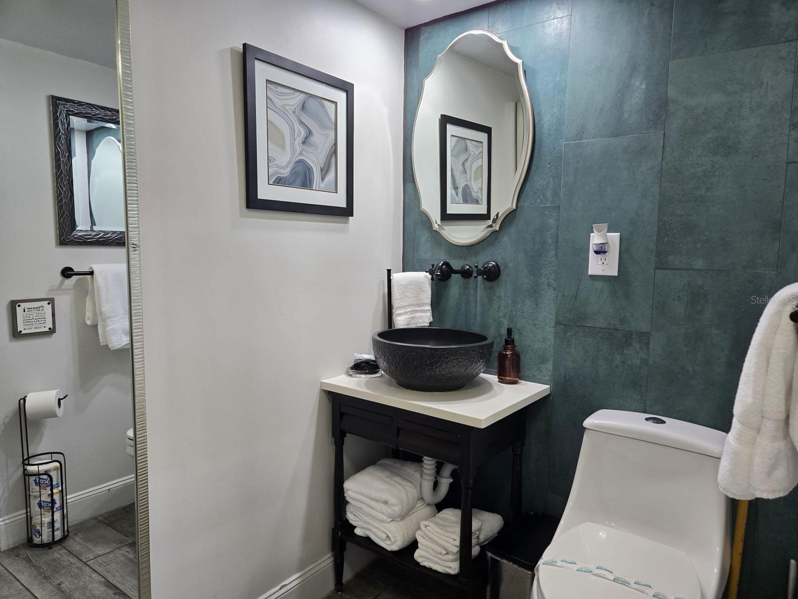 Image 28 of 65 For 2222 12th Street Nw