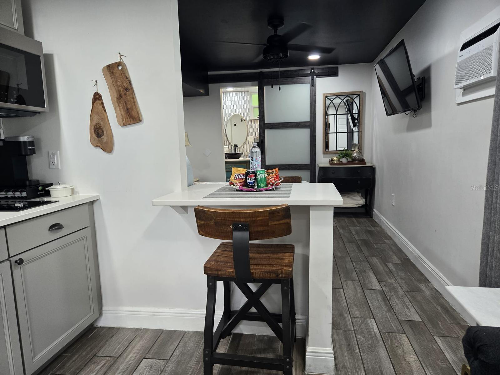 Image 31 of 65 For 2222 12th Street Nw