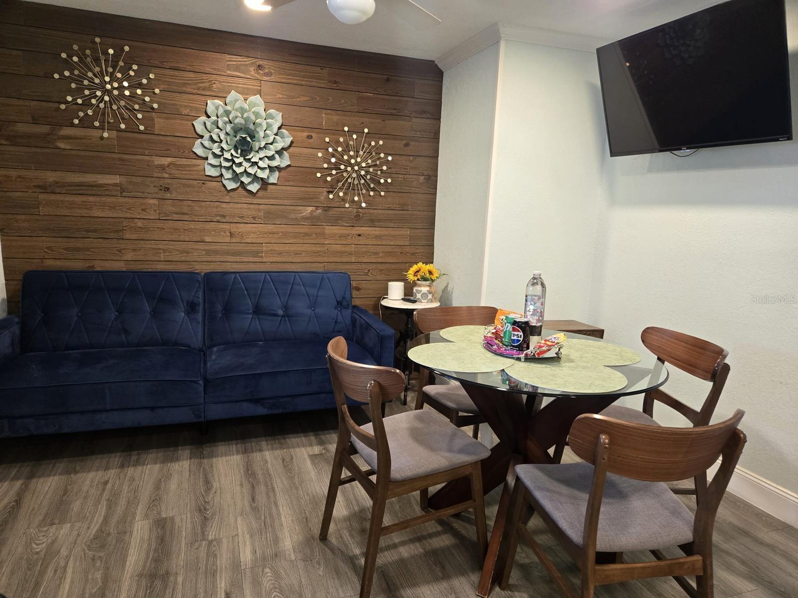 Image 43 of 65 For 2222 12th Street Nw