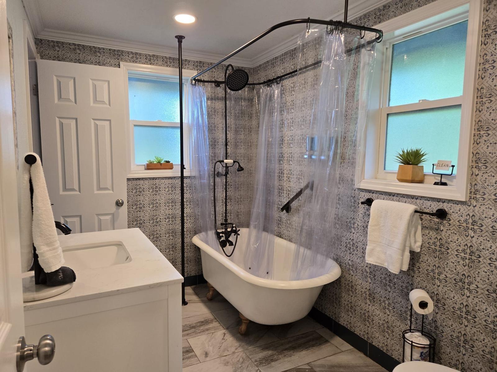 Image 52 of 65 For 2222 12th Street Nw