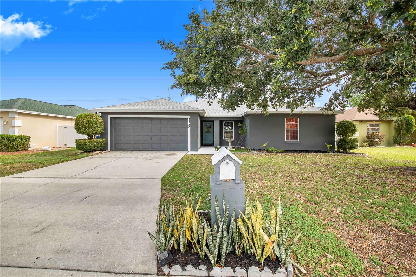 Details for 7120 Summit Drive, WINTER HAVEN, FL 33884