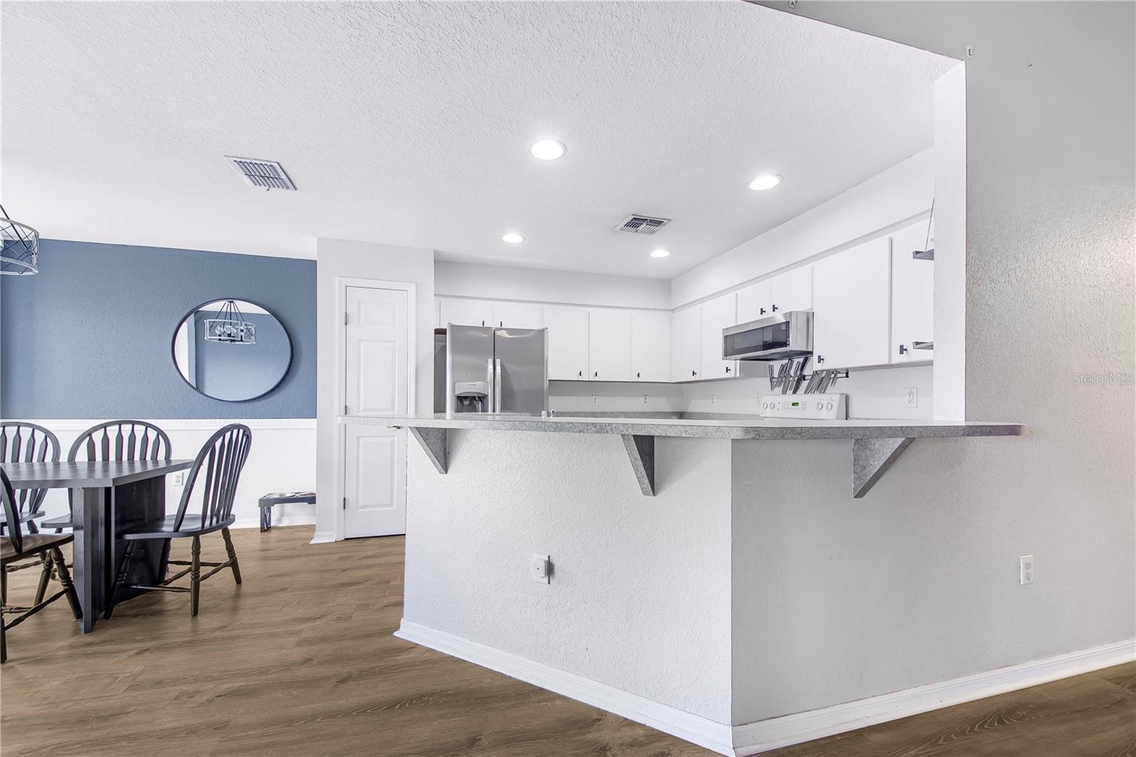 Image 18 of 46 For 7120 Summit Drive