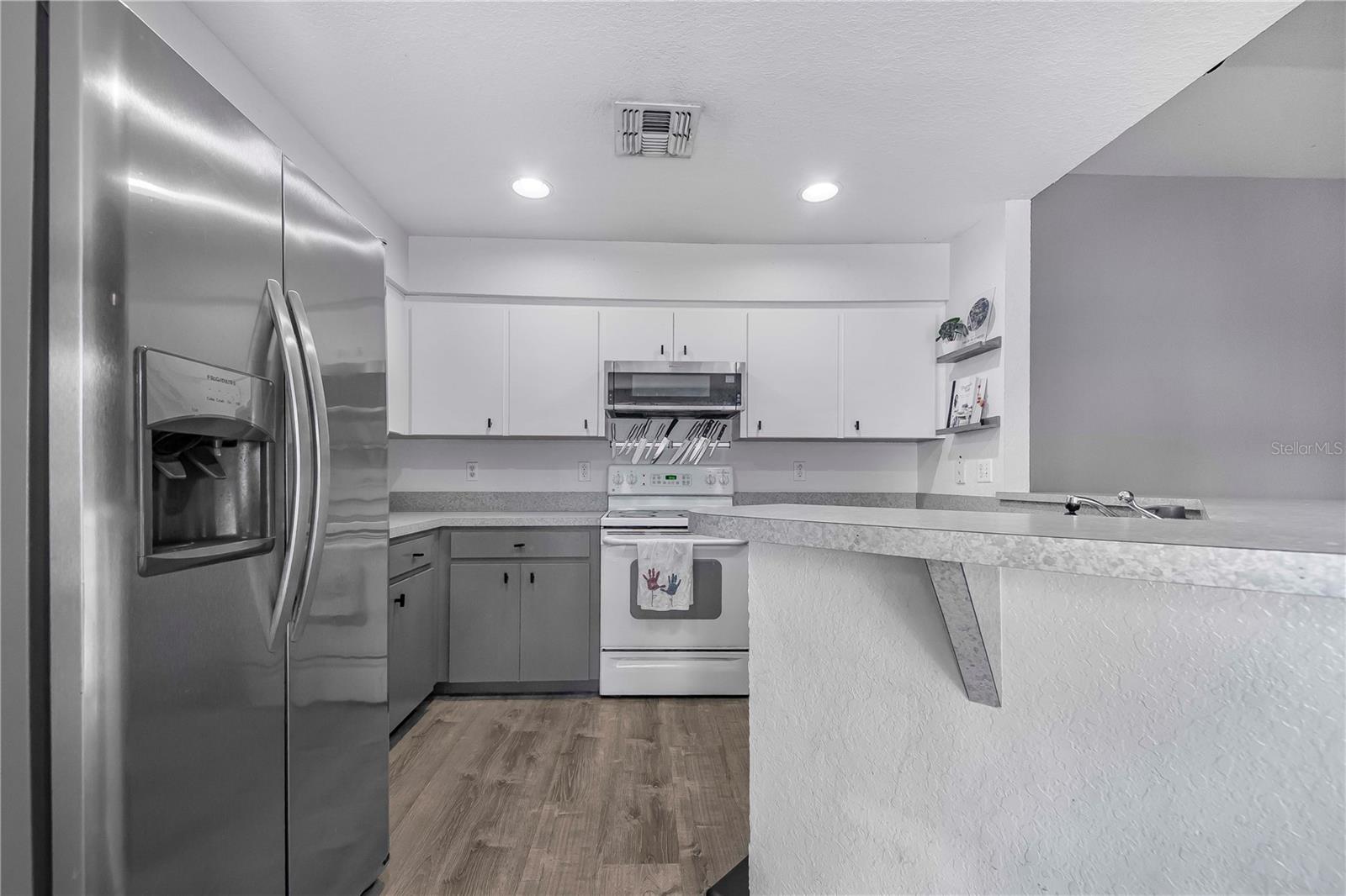 Image 19 of 46 For 7120 Summit Drive