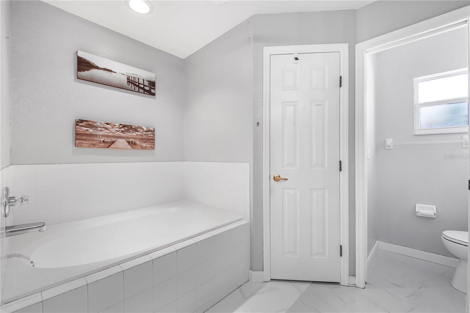 Image 32 of 46 For 7120 Summit Drive