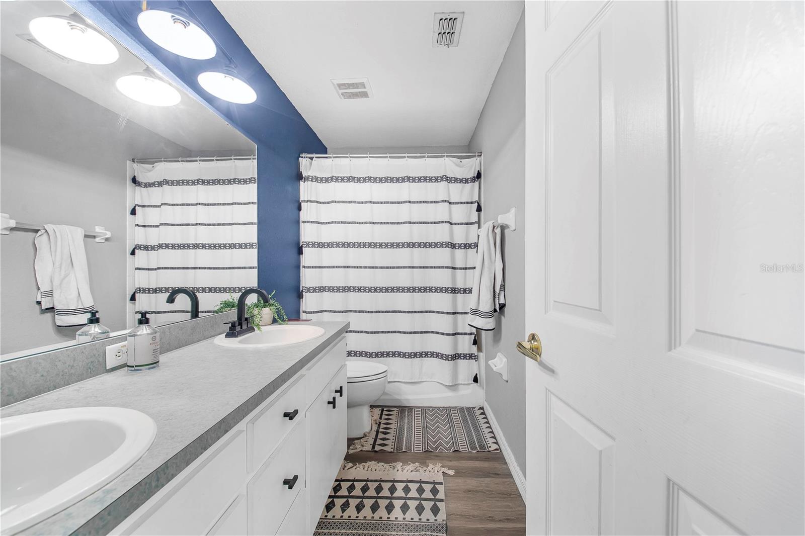 Image 37 of 46 For 7120 Summit Drive