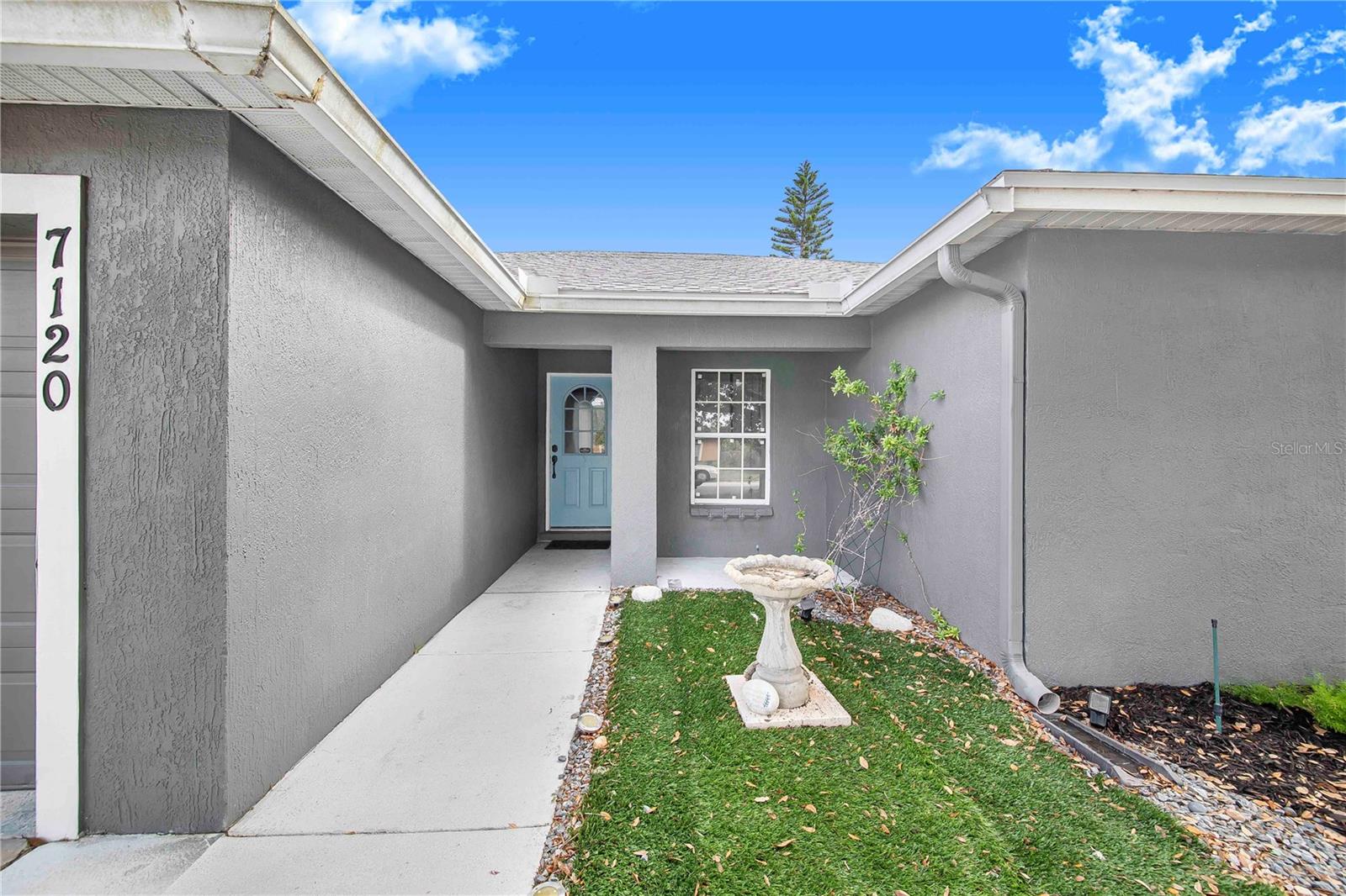 Image 4 of 46 For 7120 Summit Drive