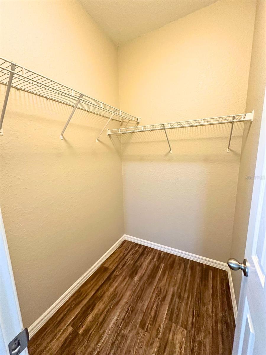 Image 9 of 25 For 1005 Eagle Pond Drive 1005