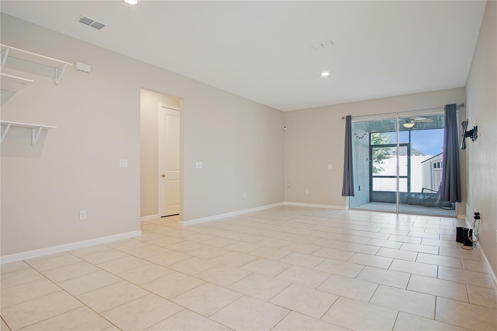 Image 10 of 28 For 1229 Forest Gate Circle