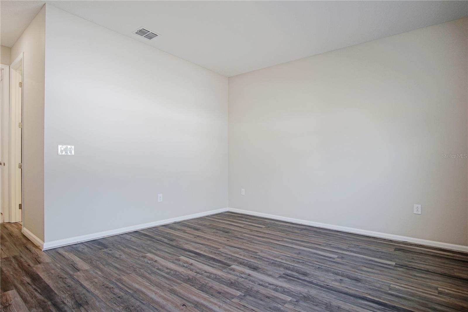 Image 14 of 28 For 1229 Forest Gate Circle