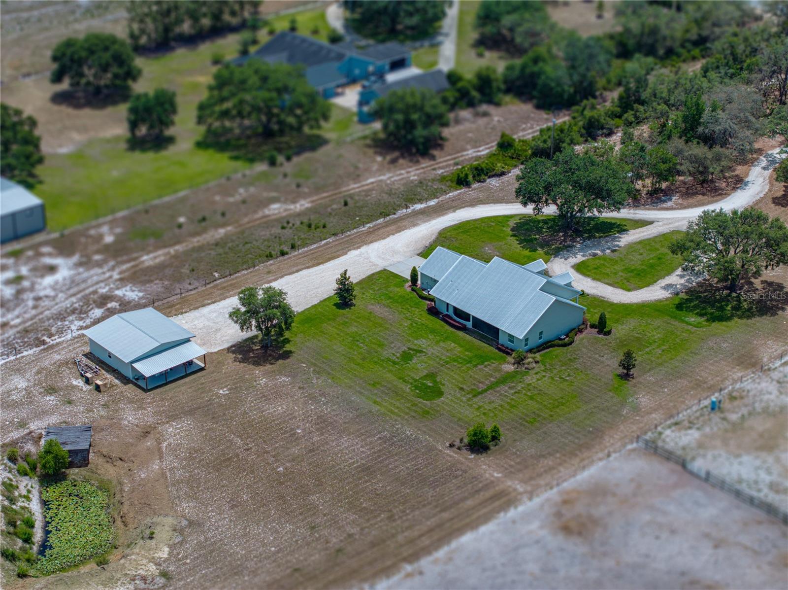 Listing photo id 8 for 3805 Mammoth Grove Road
