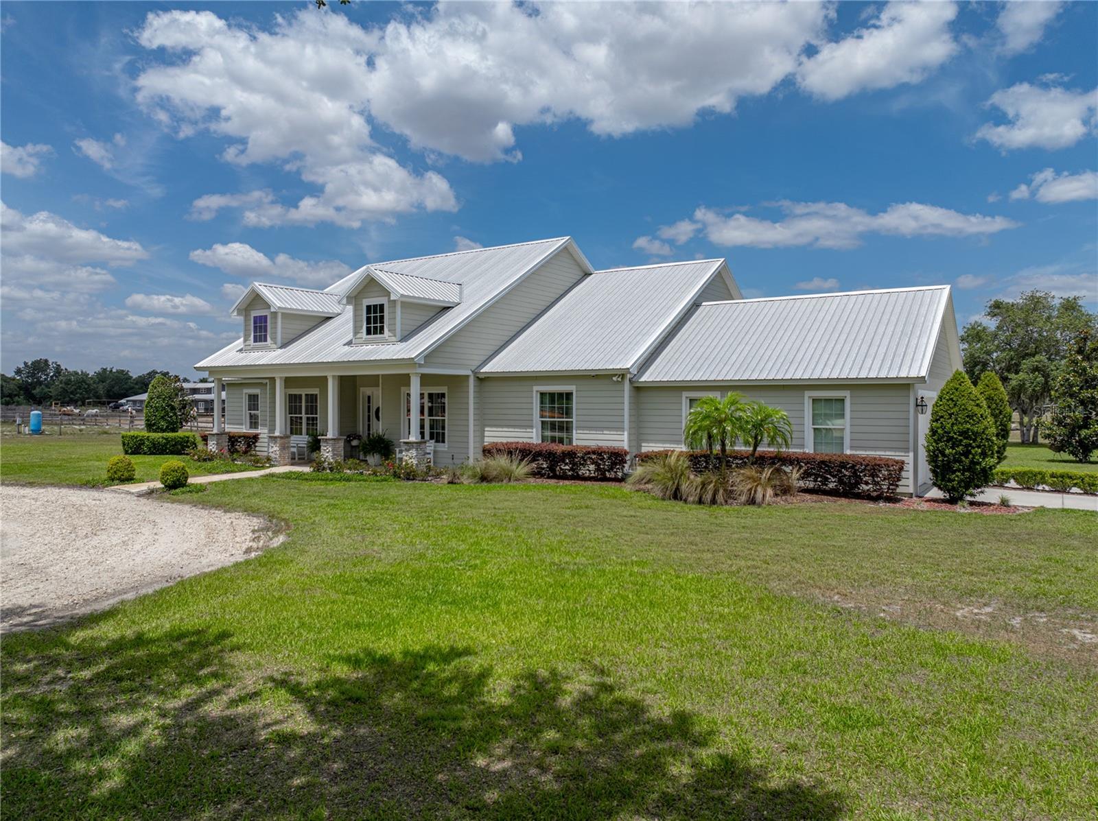 Listing photo id 12 for 3805 Mammoth Grove Road