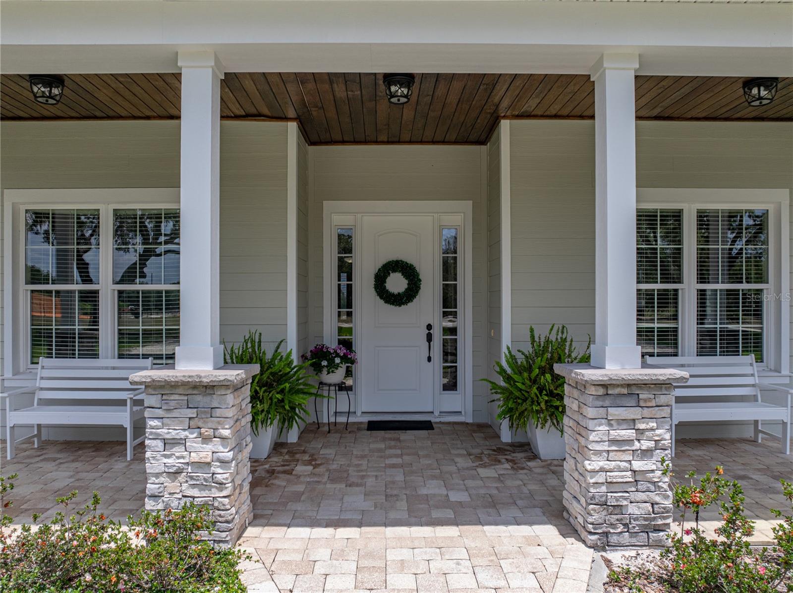 Listing photo id 14 for 3805 Mammoth Grove Road