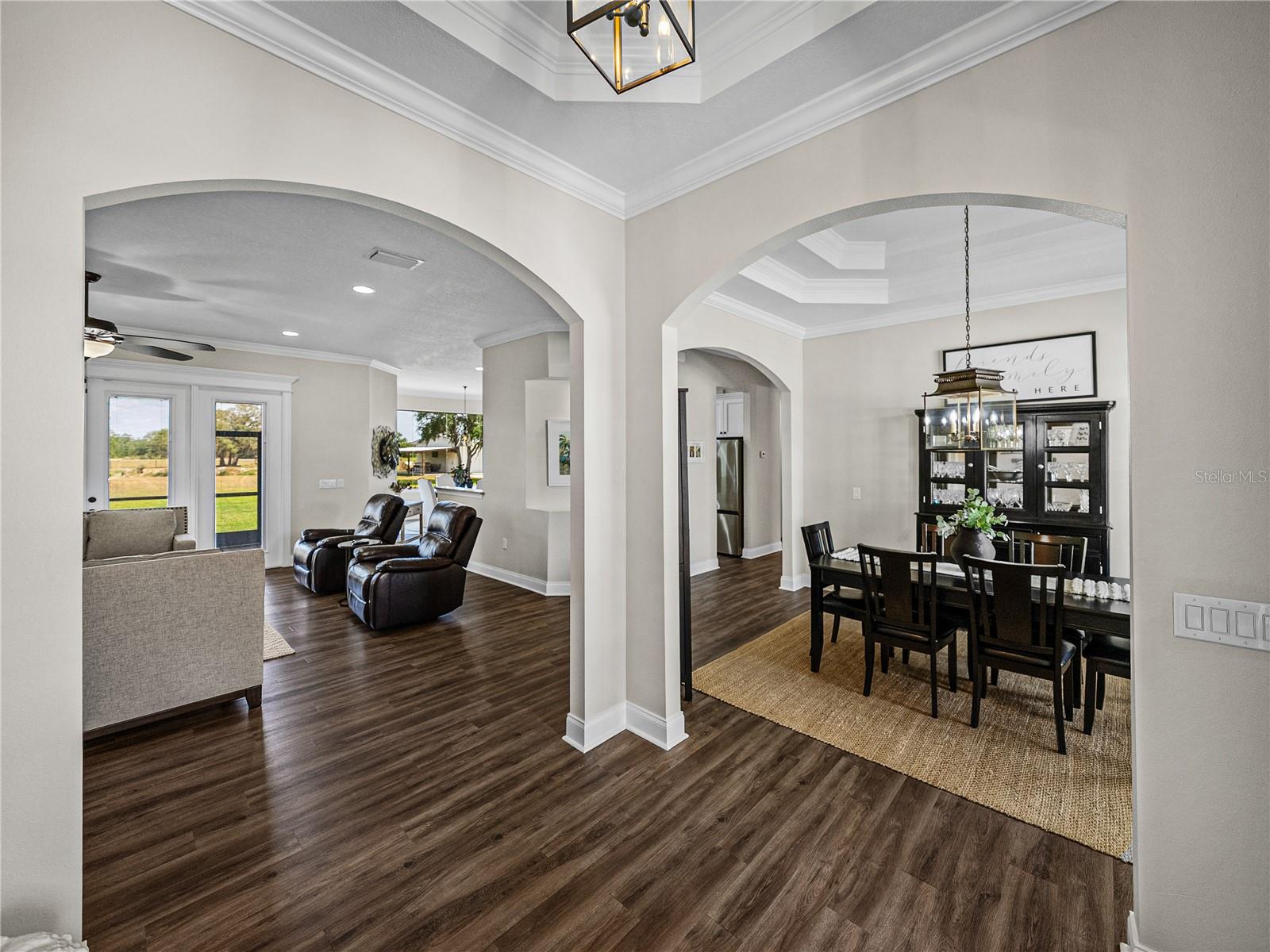 Listing photo id 18 for 3805 Mammoth Grove Road