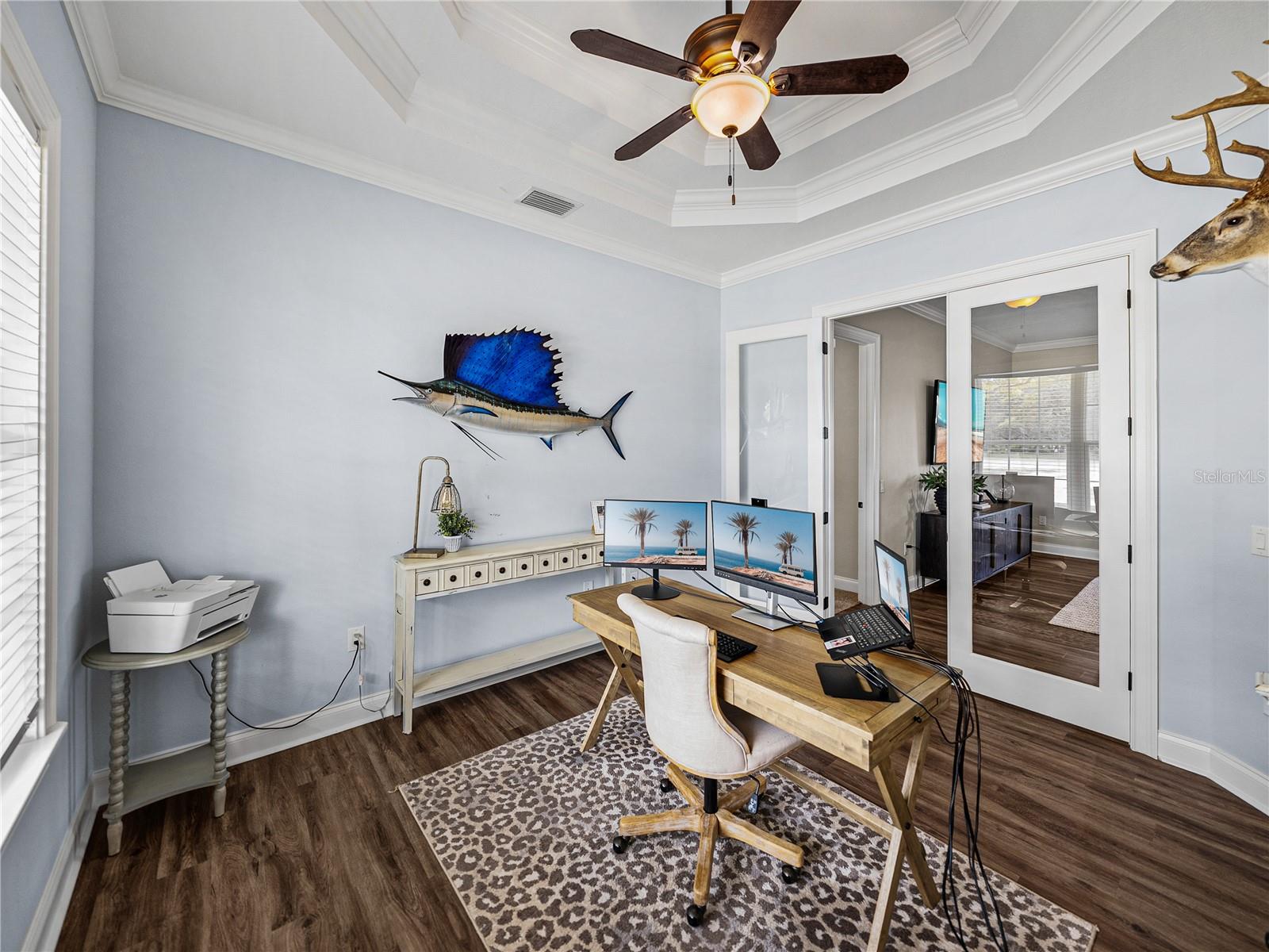 Listing photo id 35 for 3805 Mammoth Grove Road