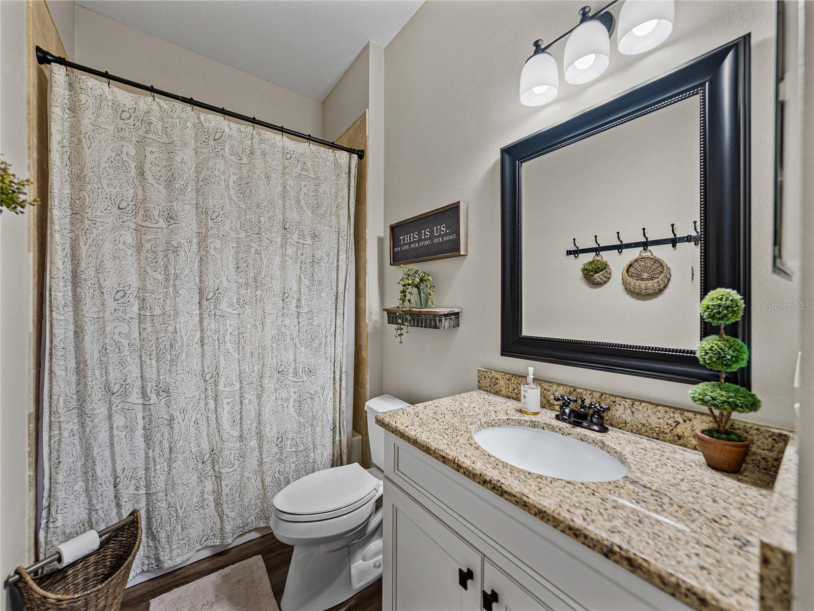 Listing photo id 42 for 3805 Mammoth Grove Road