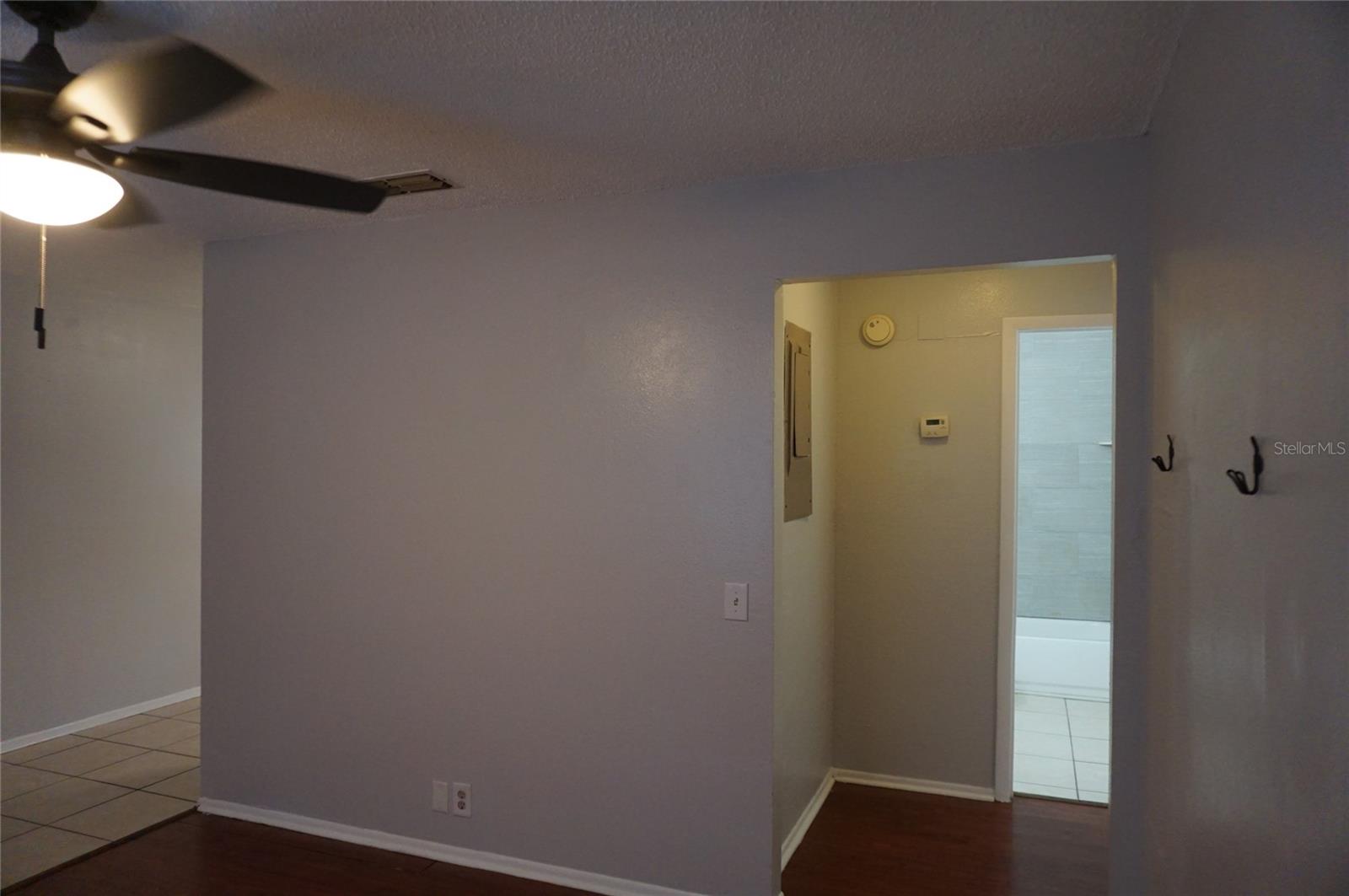 Image 6 of 17 For 5667 Struthers Court