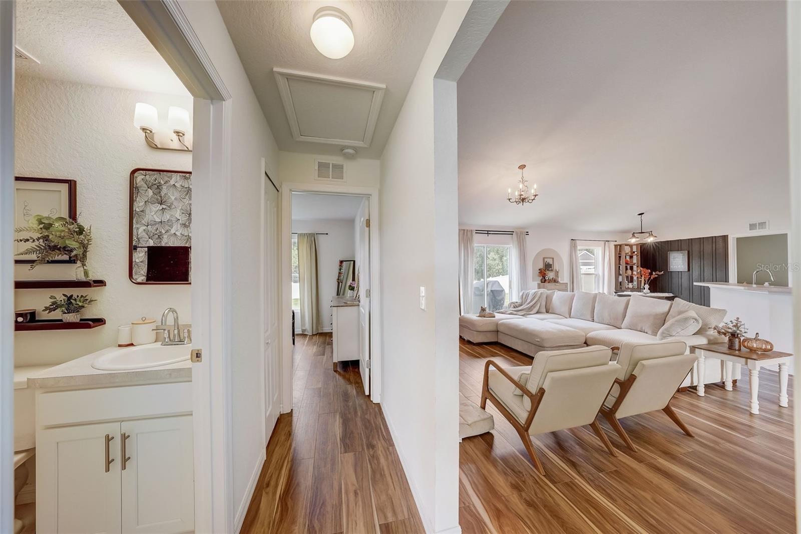 Image 17 of 52 For 620 Jaxson Boulevard